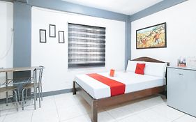 RedDoorz at A&F C5 Pinagsama Taguig